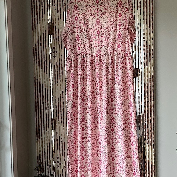 GORGEOUS Pink & Cream Maxi Button Up Dress - Picture 9 of 9